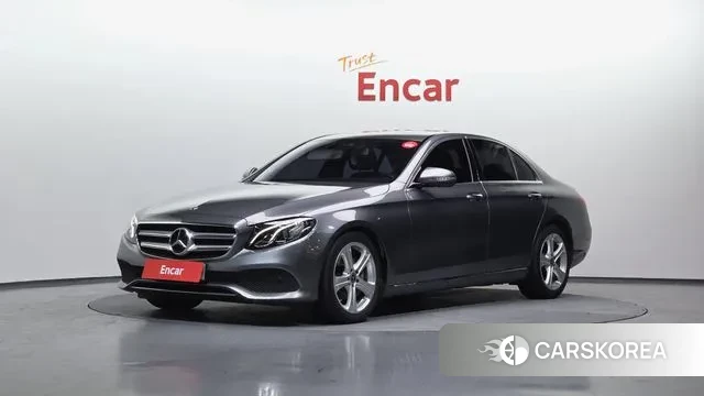 Mercedes-Benz E-Class W213 2018 Серый из Кореи