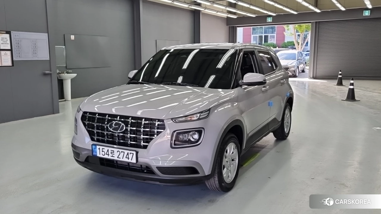 Hyundai Venue 2023 Серый из Кореи