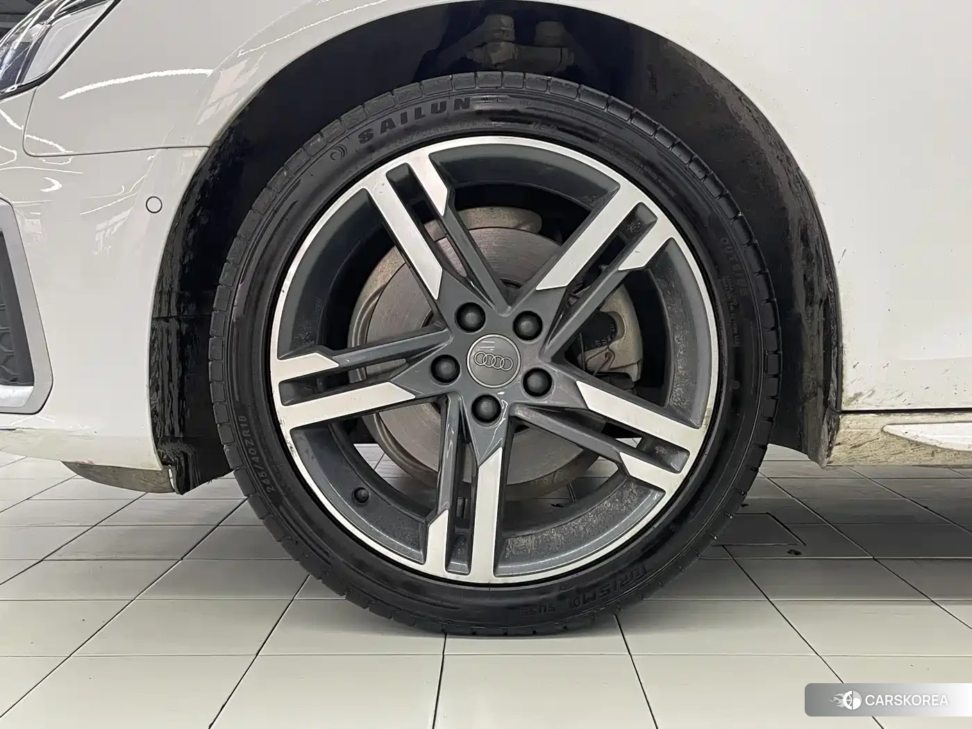 Audi A4L 2023 Белый из Китая