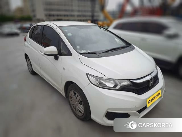 Honda Fit 2019 Белый из Китая