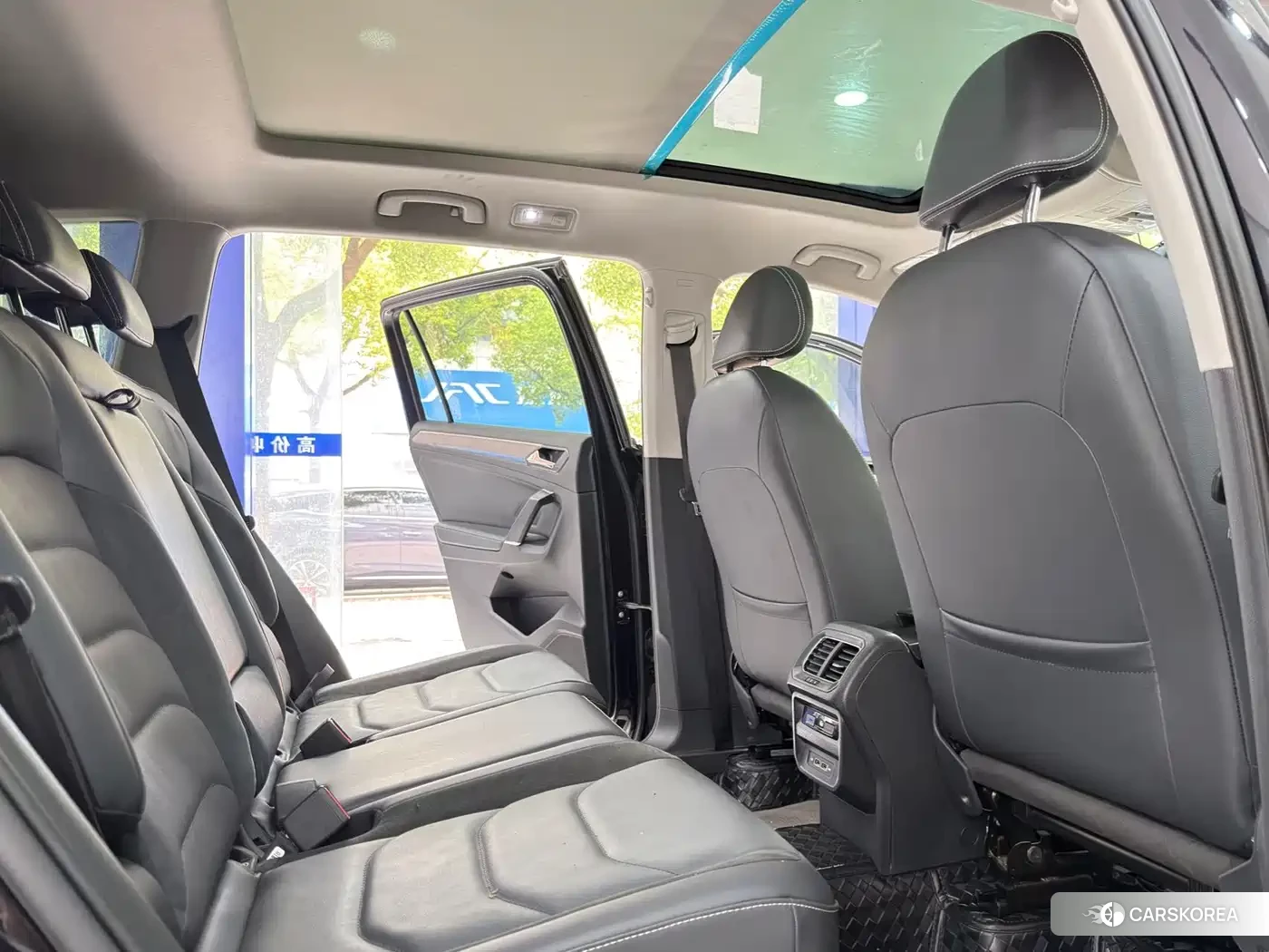 Volkswagen Tiguan L 2021 Черный из Китая