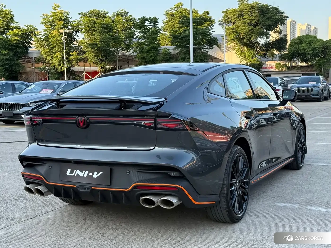 Chang'an UNI-V 2026 Silver/gray из Китая