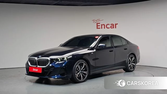 BMW 5 Series (G60) 2025 Черный из Кореи