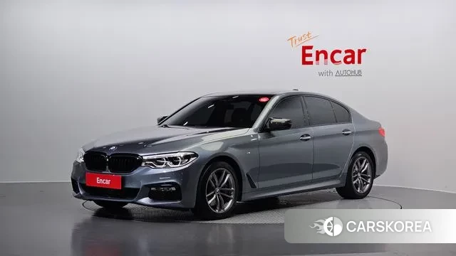 BMW 5 Series (G30) 2018 Серебристо-серый из Кореи