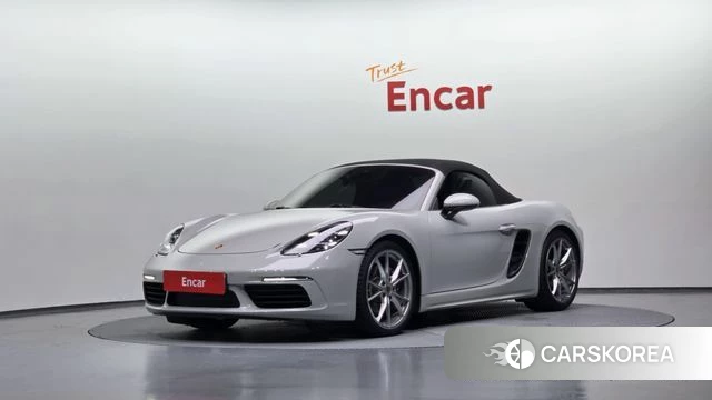Porsche 718 Boxster 2019 Серебристо-серый из Кореи