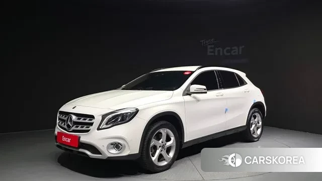 Mercedes-Benz GLA-Class X156 2019 Белый из Кореи
