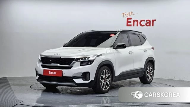 Kia Seltos 2022 Белый из Кореи