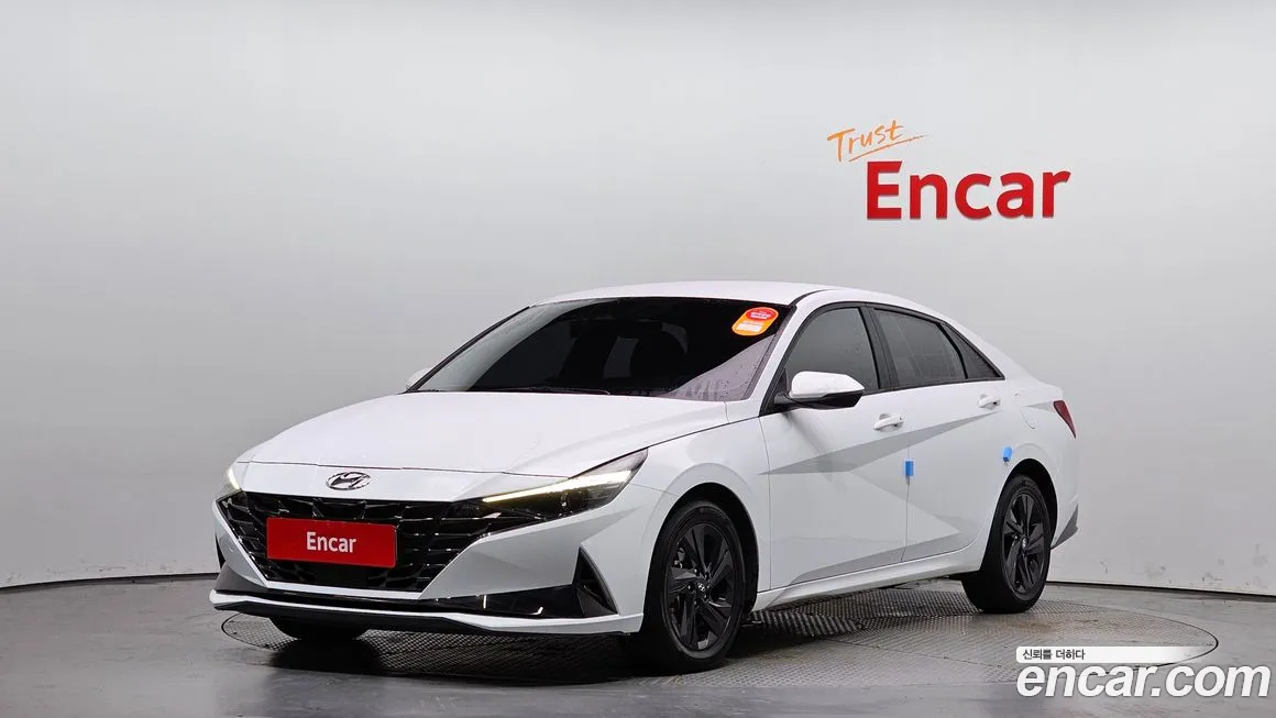 Hyundai Avante Hybrid (CN7) 2021 Белый из Кореи