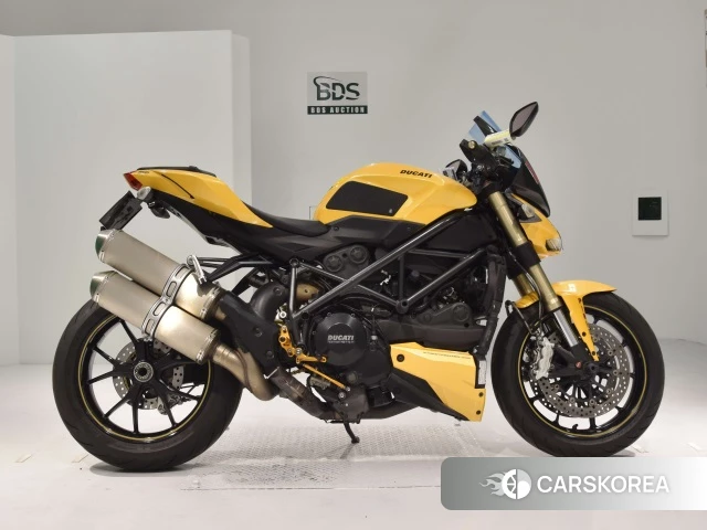 Проданный Ducati STREETFIGHTER 848 2012 из Японии