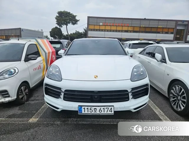 Porsche Cayenne (PO536) 2023 Белый из Кореи