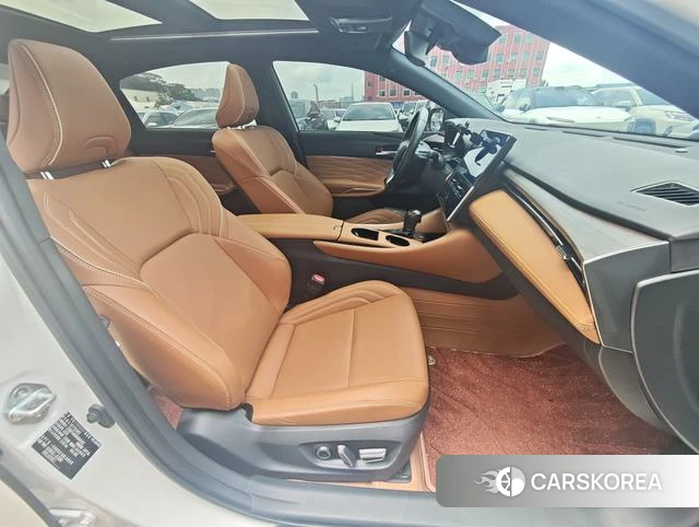 Toyota Asian dragon 2024 Белый из Китая