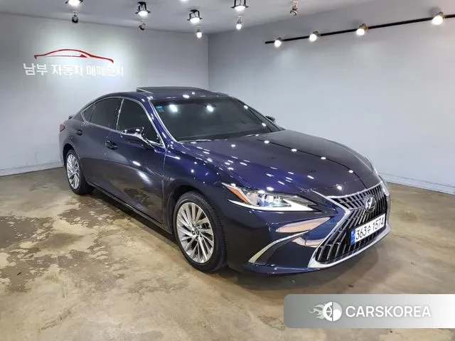 Lexus ES300h 7th generation 2023 Синий из Кореи