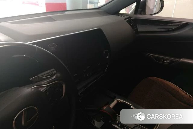 Lexus NX 2023 Белый из Китая