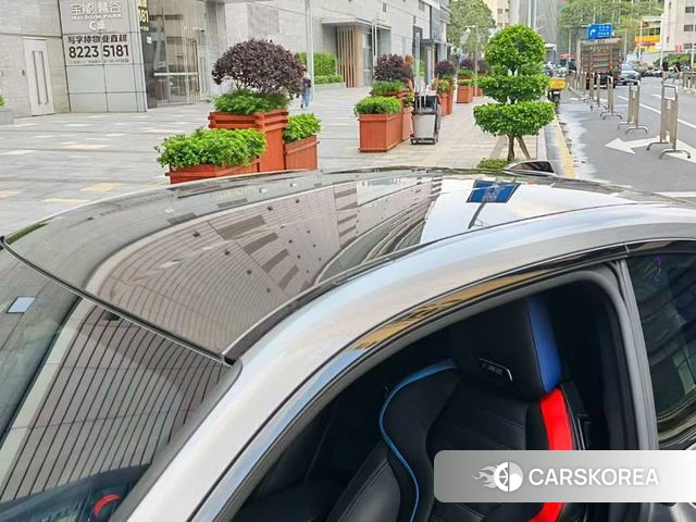 BMW M2 2025 Серебристо-серый из Китая