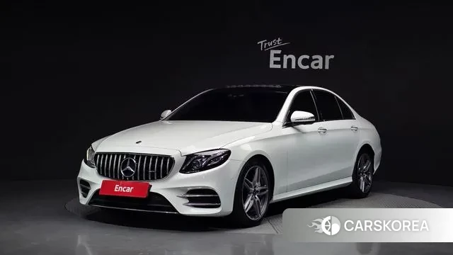 Mercedes-Benz E-Class W213 2019 Белый из Кореи