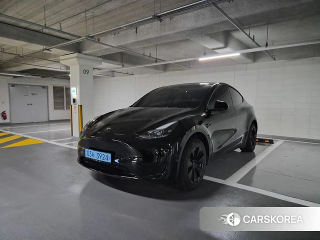 Tesla Model Y 2023 Черный из Кореи
