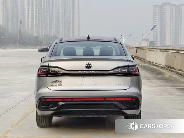 Volkswagen Tiguan X 2023 Темно-серый из Китая