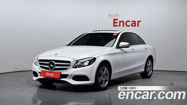 Mercedes-Benz C-Class W205 2018 Белый из Кореи