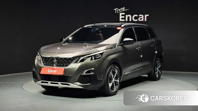 Peugeot 5008 second generation 2019 Серый из Кореи