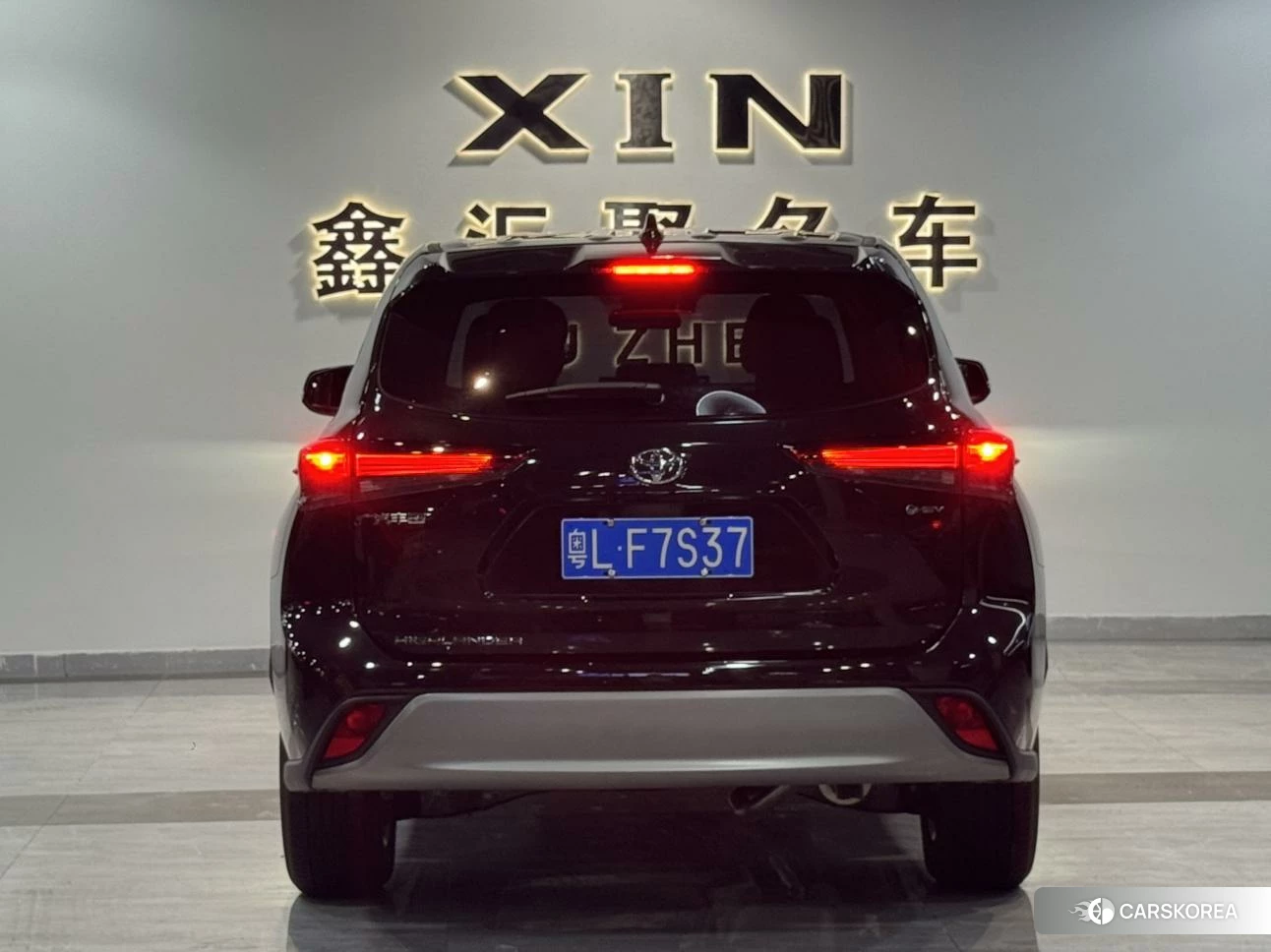 Toyota Highlander 2025 Черный из Китая