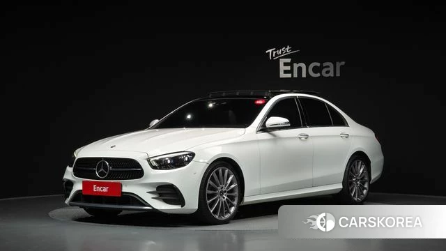 Mercedes-Benz E-Class W213 2021 Белый из Кореи