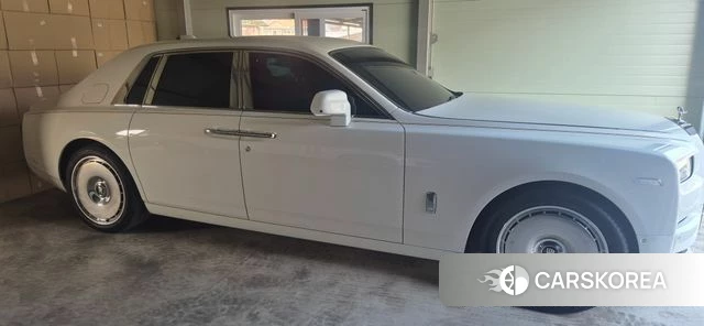 Rolls-Royce Phantom 2025 Белый из Кореи