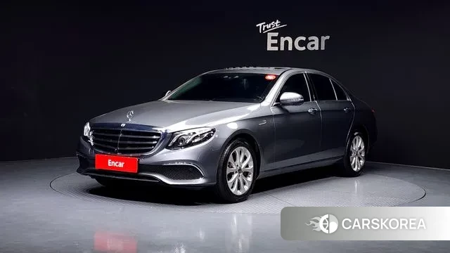 Mercedes-Benz E-Class W213 2020 Серый из Кореи