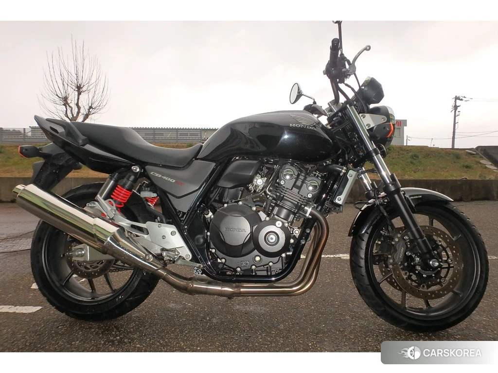 Проданный Honda CB400SF ABS 2019 из Японии, фото 2