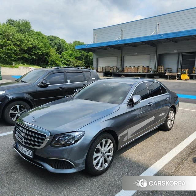 Mercedes-Benz E-Class W213 2018 Серый из Кореи