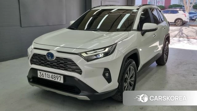 Toyota RAV4 5th Generation 2022 Белый из Кореи