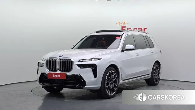 BMW X7 (G07) 2025 Белый из Кореи