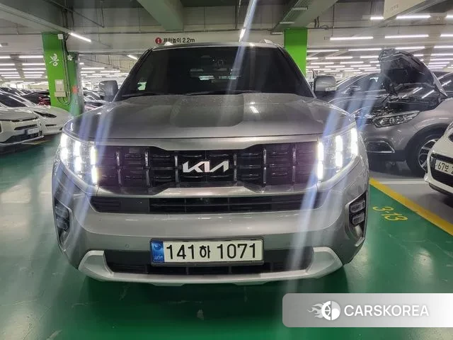 Kia Mohave Master 2022 Серебристо-серый из Кореи