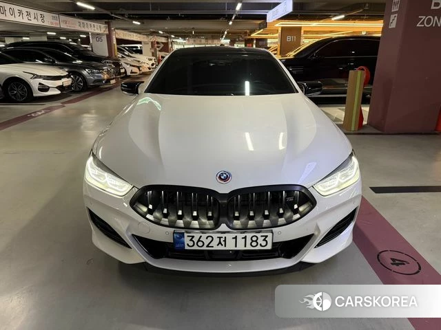 BMW 8 Series (G15) 2023 Белый из Кореи