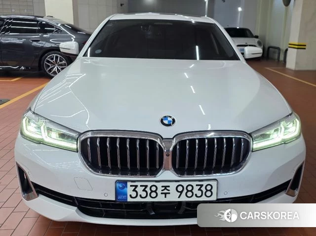 BMW 5 Series (G30) 2021 Белый из Кореи