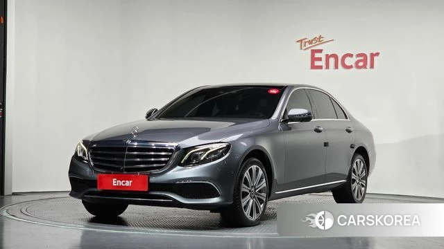 Mercedes-Benz E-Class W213 2018 Серый из Кореи