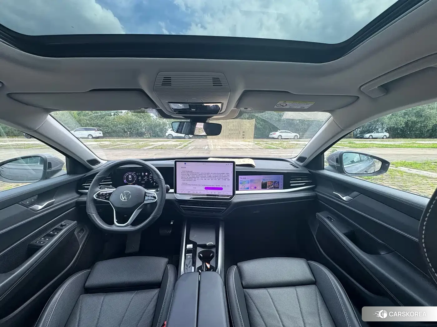 Volkswagen Passat 2024 Silver/gray из Китая, фото 2