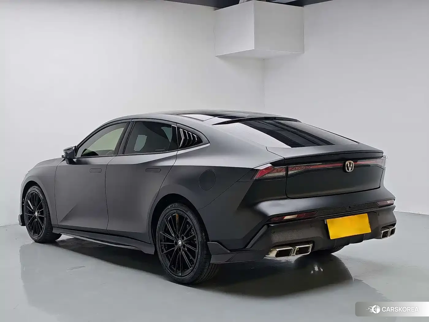 Chang'an UNI-V 2024 Черный из Китая