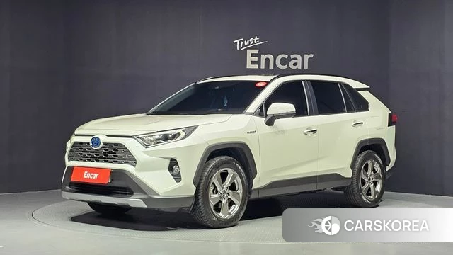 Toyota RAV4 5th Generation 2021 Белый из Кореи