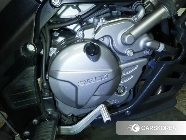 Engine photo