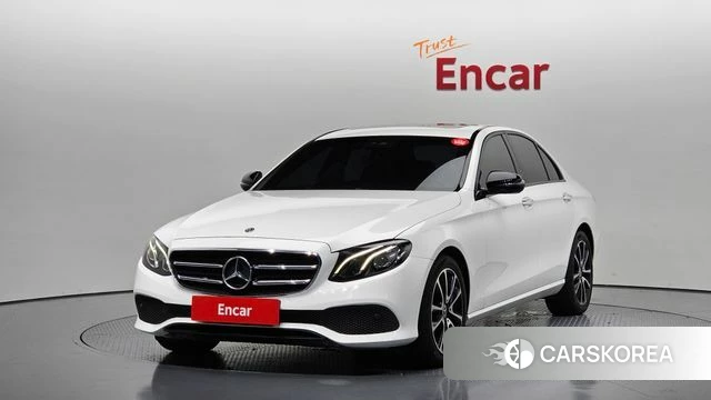 Mercedes-Benz E-Class W213 2020 Белый из Кореи