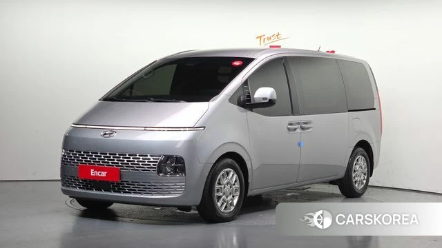 Hyundai Staria 2023 Серебряный из Кореи