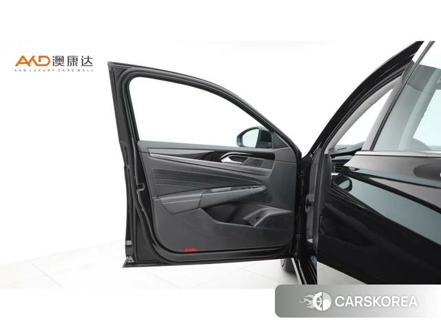 Volkswagen Passat 2025 Черный из Китая