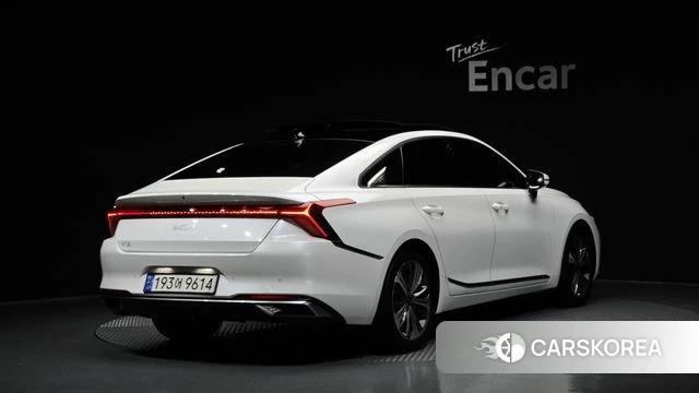 Kia K8 2024 Белый из Кореи