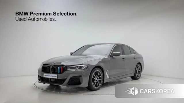 BMW 5 Series (G30) 2022 Цвет тростника из Кореи