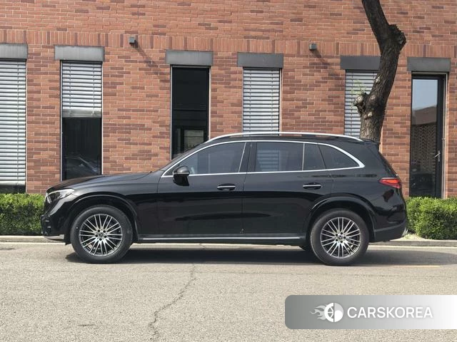 Mercedes-Benz GLC 2024 Черный из Китая