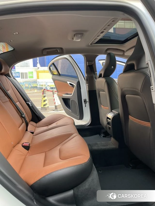 Volvo S60 2019 Белый из Китая