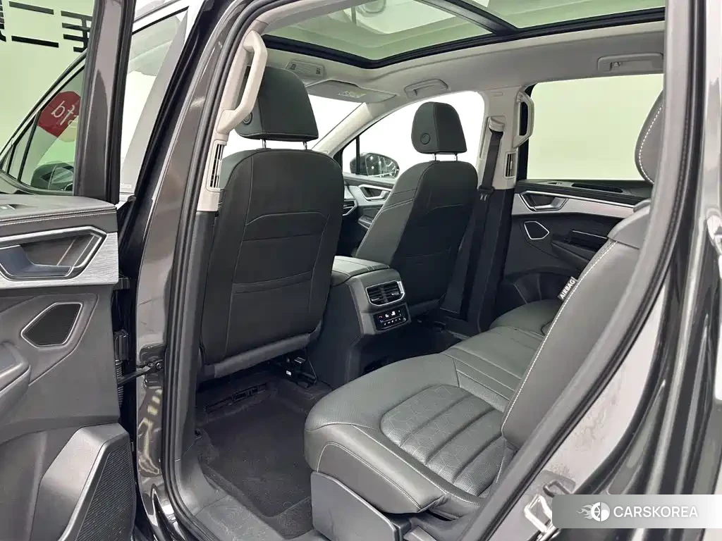 Volkswagen Talagon 2022 Черный из Китая