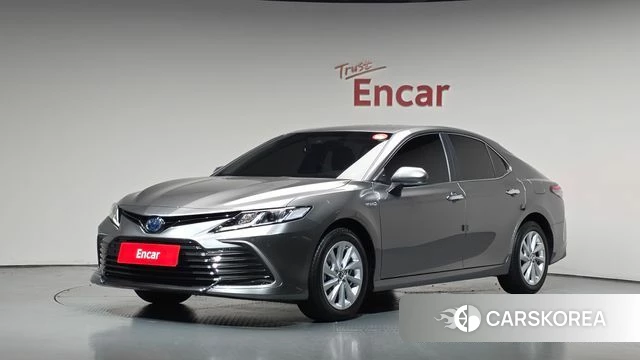 Toyota Camry (XV70) 2024 Серебристо-серый из Кореи