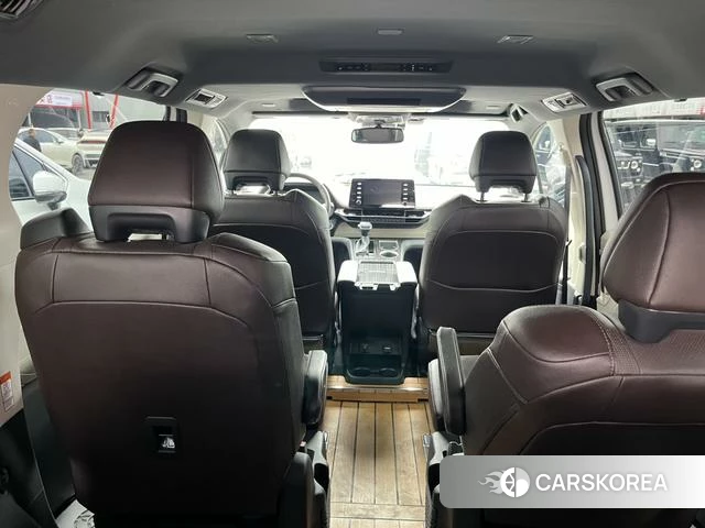 Toyota Sienna 2023 Белый из Китая