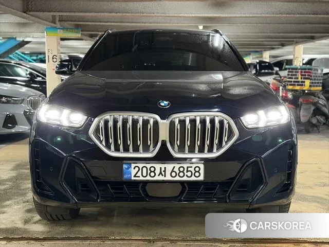 BMW X6 (G06) 2024 Черный из Кореи